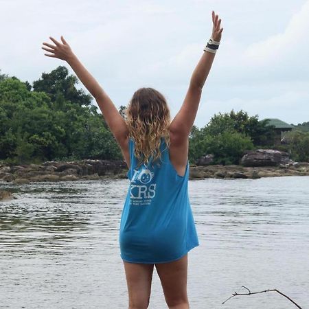 Хостел Mad Monkey Koh Rong Samloem Ко-Ронг-Самлоем Екстер'єр фото